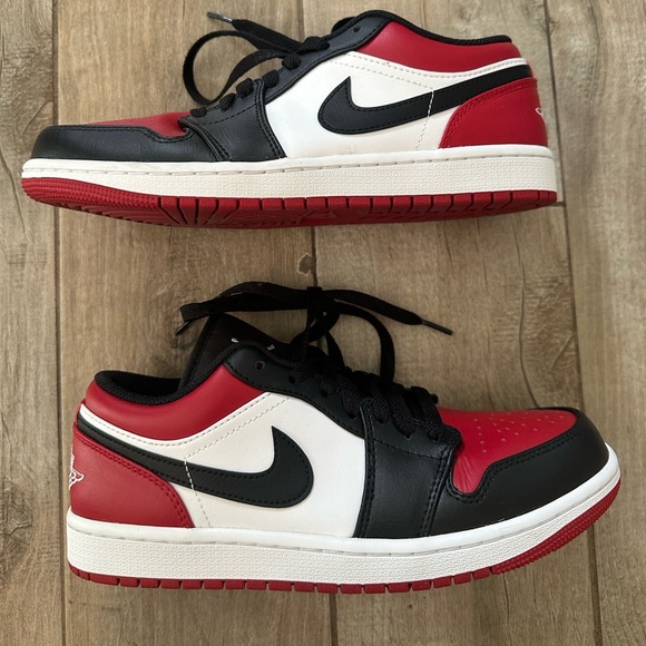 Jordan 1 Low Bred Toe Size 7.5M/9W - Picture 6 of 12